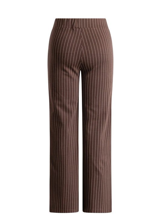 NAYLA ESSENTIAL