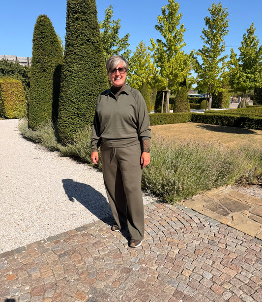 BANU OLIJFGROEN pull