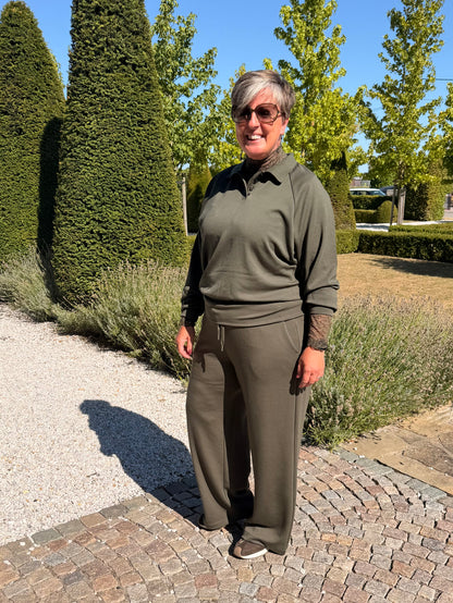 BANU OLIJFGROEN pull