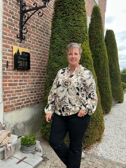 TOP MET SIERLIJKE BOHEMIAN PRINT