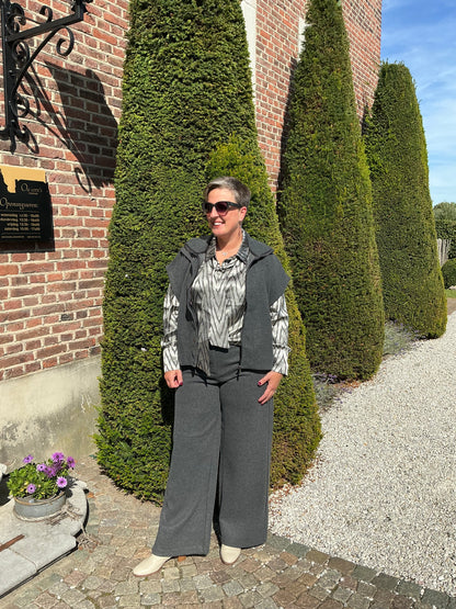 VAGNA VEST