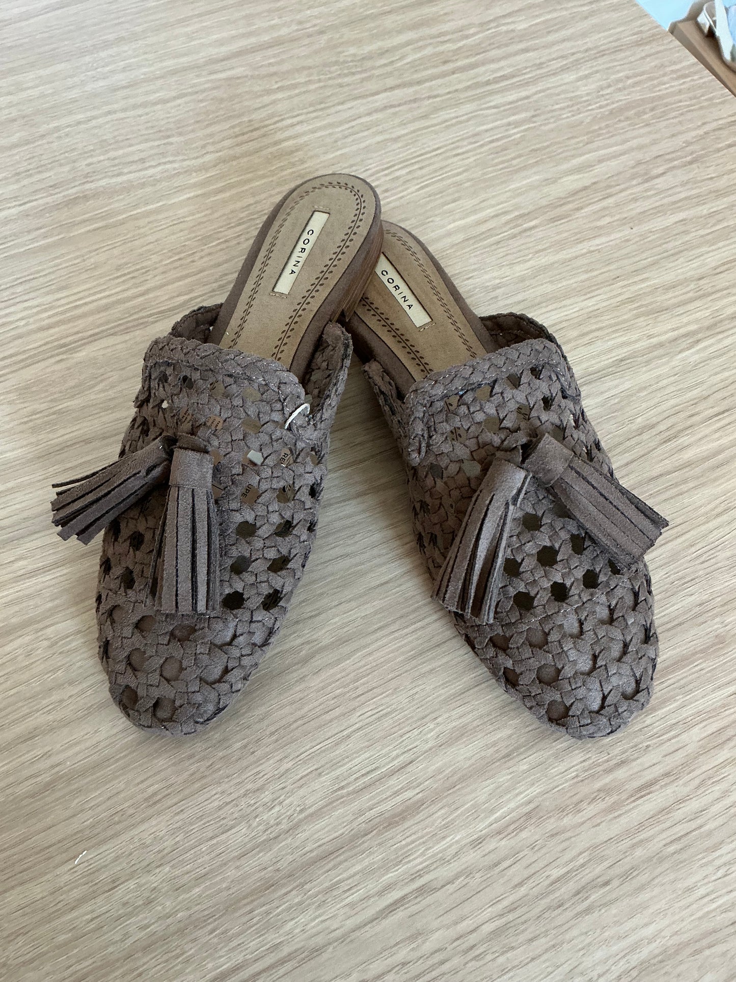 INSTEKERS TAUPE